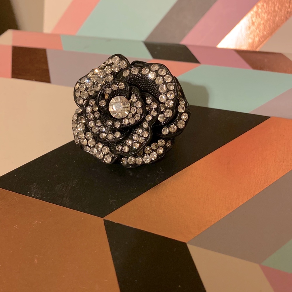 Huge bling flower ring